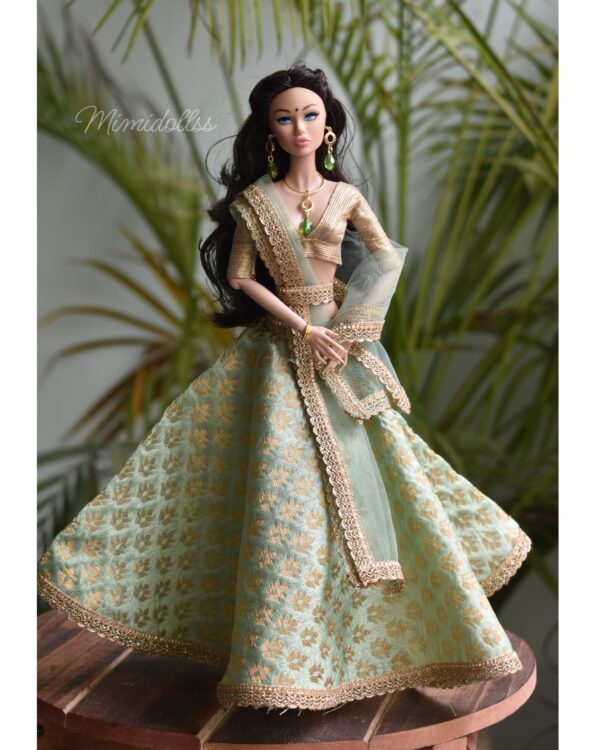 PIAA doll (green lehenga)