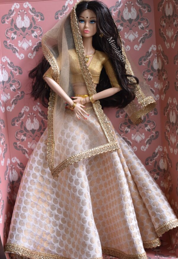 Shweta Doll (Ivory Banarasi silk lehenga)