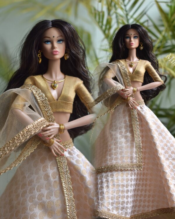 Shweta Doll (Ivory Banarasi silk lehenga)