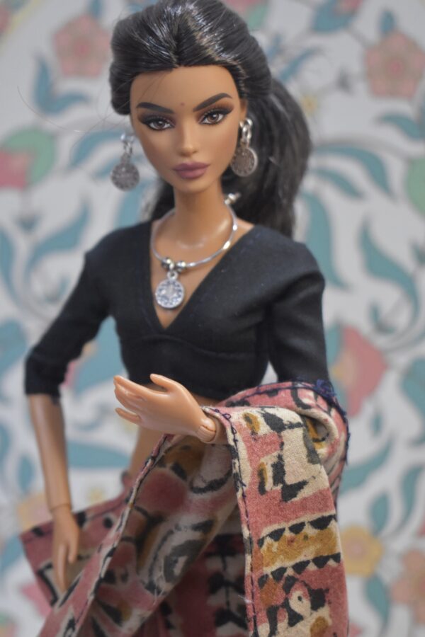 Pink kalamkari cotton saree with accessories for doll