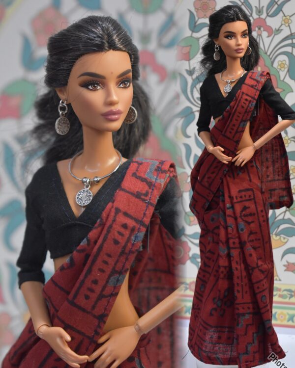 Maroon printed saree with accessories for doll