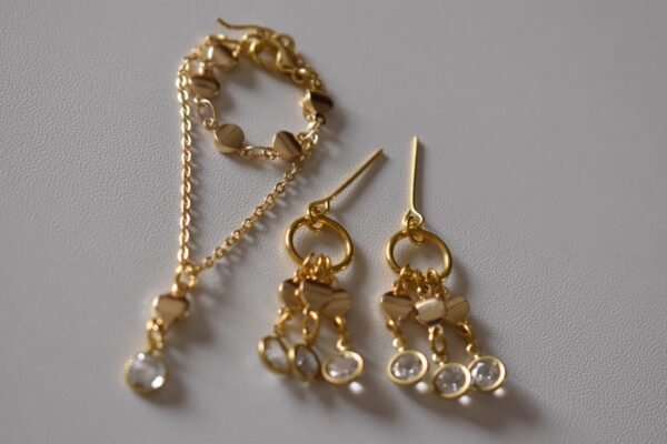 dsc_1918 White and gold statement jewelry set for doll
