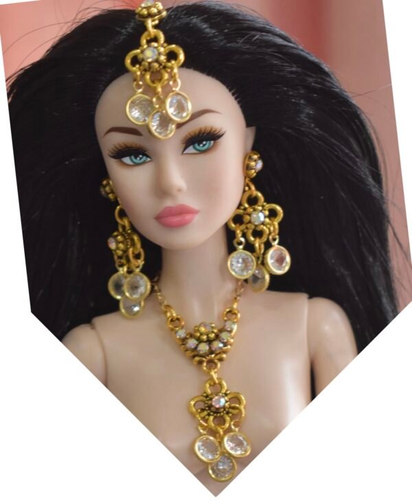 Gold and white bridal jewelry for dolls